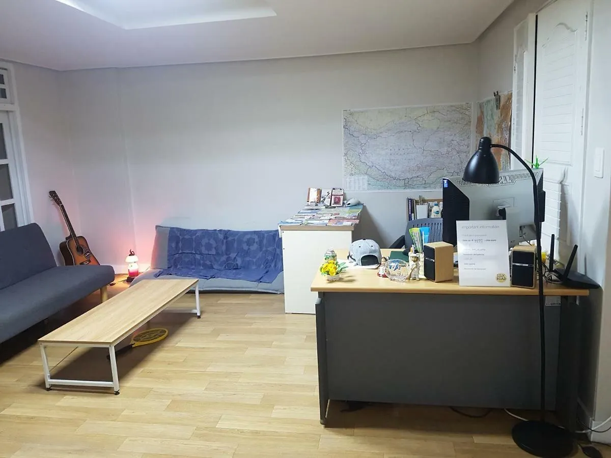 Silk Road Hostel Puszan