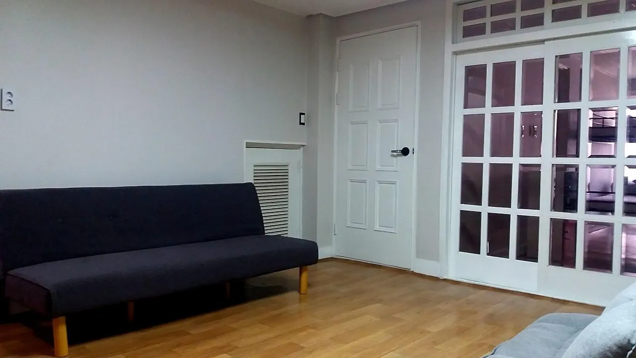 Silk Road Hostel Busan 0*,  Südkorea